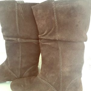 Patagonia pull on boots